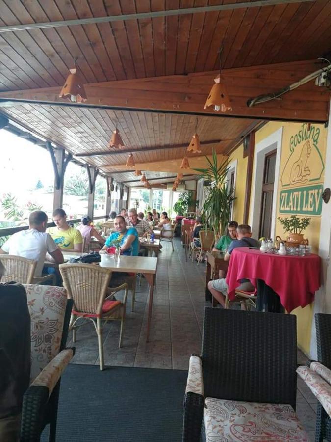 Gostilna In Apartmaji Zlati Lev - Μαριμπόρ Εξωτερικό φωτογραφία